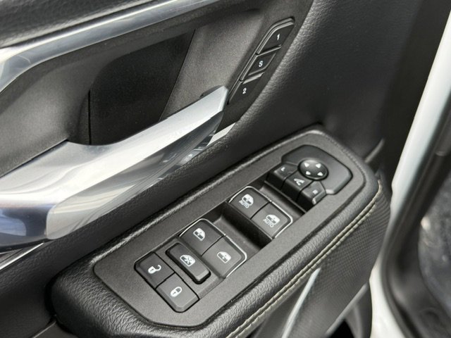 Used 2026 RAM 1500 Laramie image 12