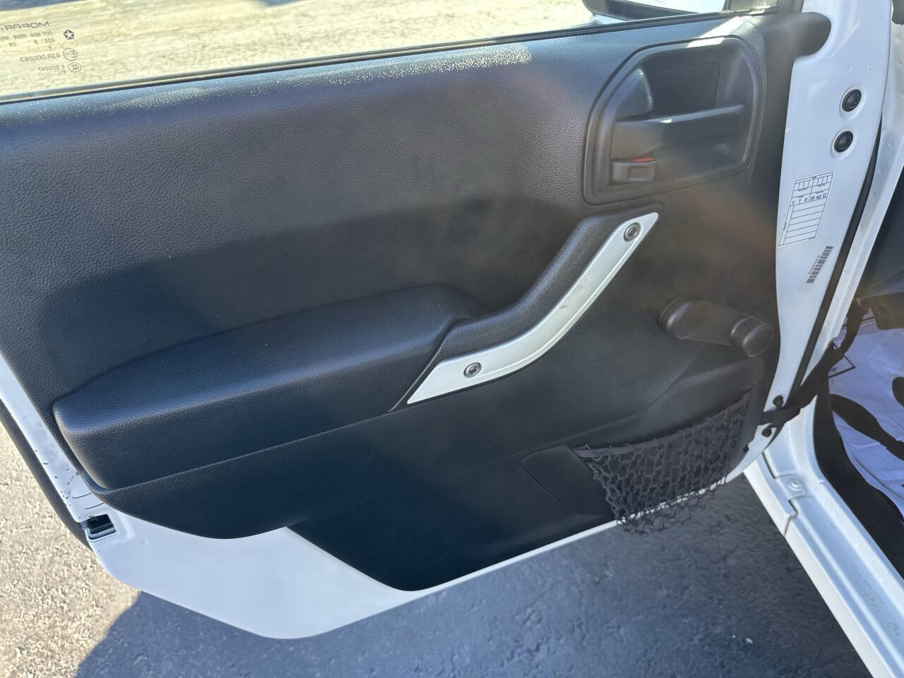 Used 2018 Jeep Wrangler Unlimited Sport w/ Connectivity Group image 14