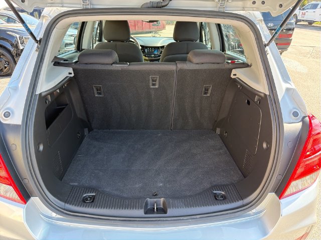 Used 2017 Chevrolet Trax LS AWD/4WD image 28