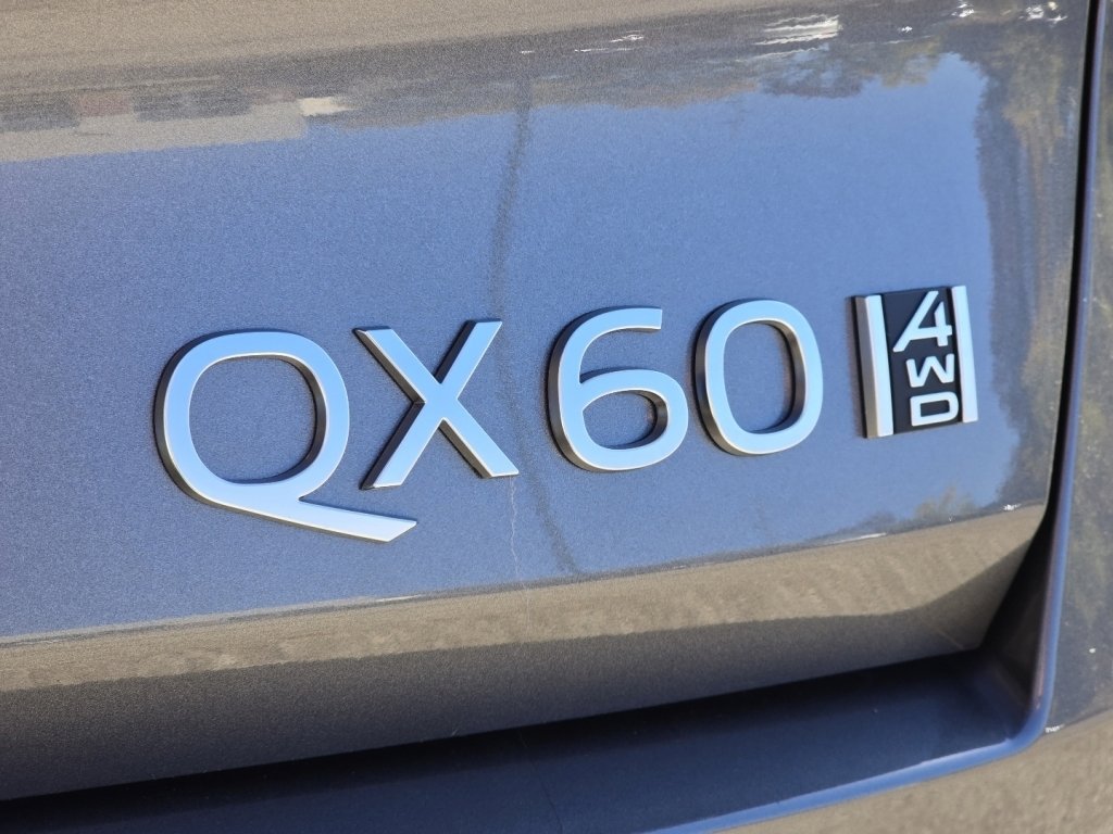 New 2026 INFINITI QX60 Luxe image 14