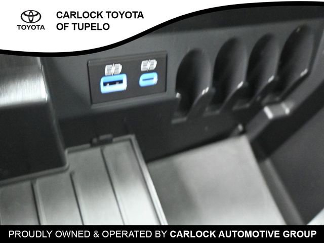 Used 2023 Toyota Tundra Platinum image 18