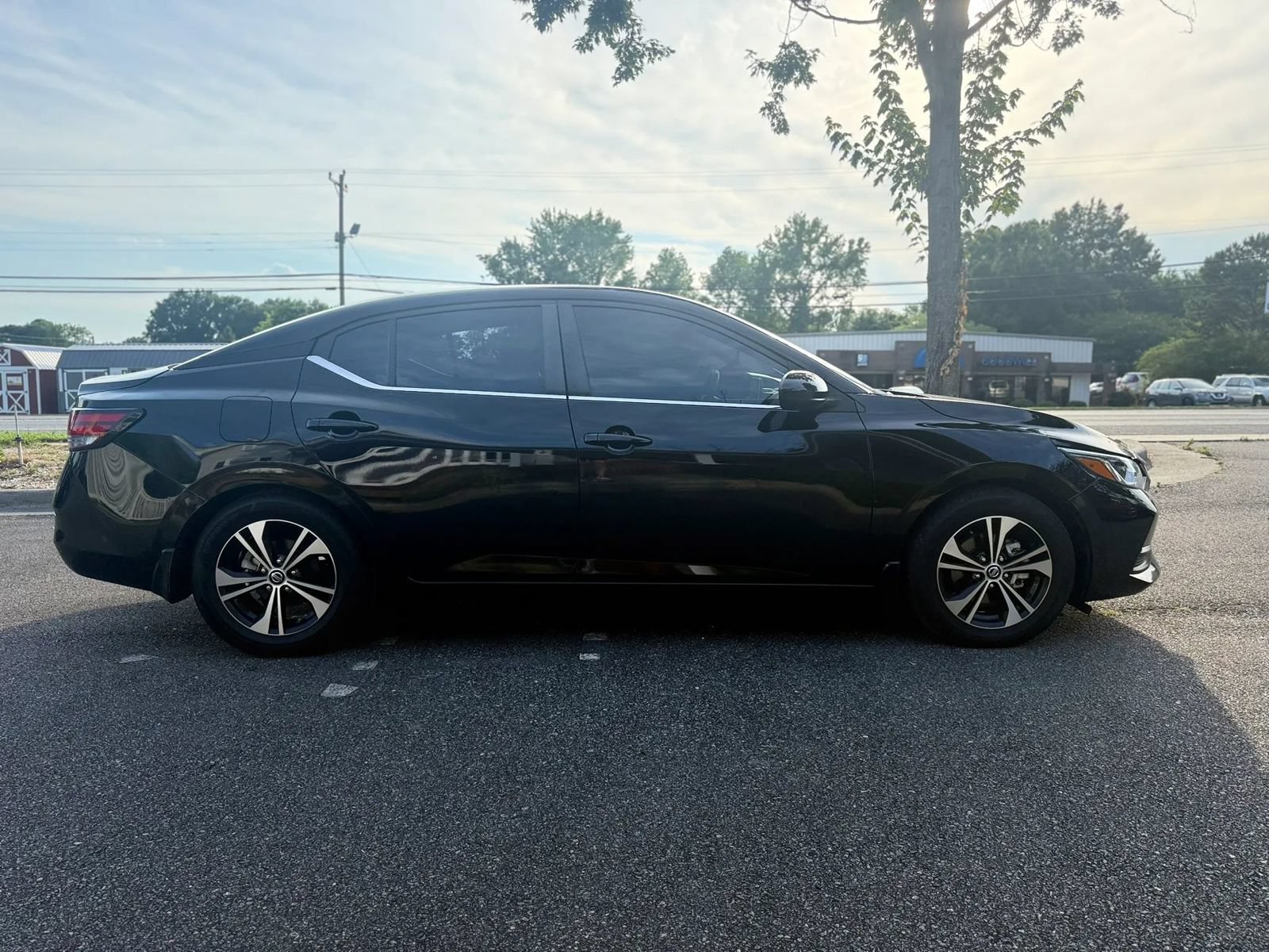 Used 2023 Nissan Sentra SV FWD image 7