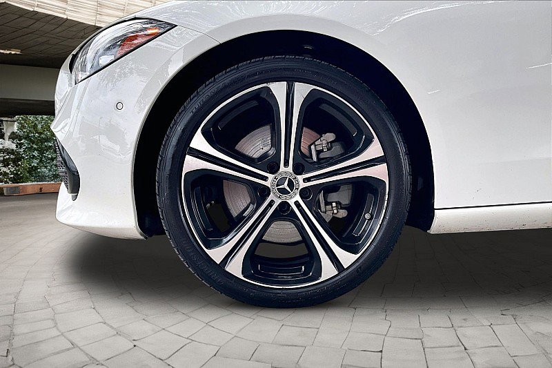 Used 2024 Mercedes-Benz C 300 Sedan image 7