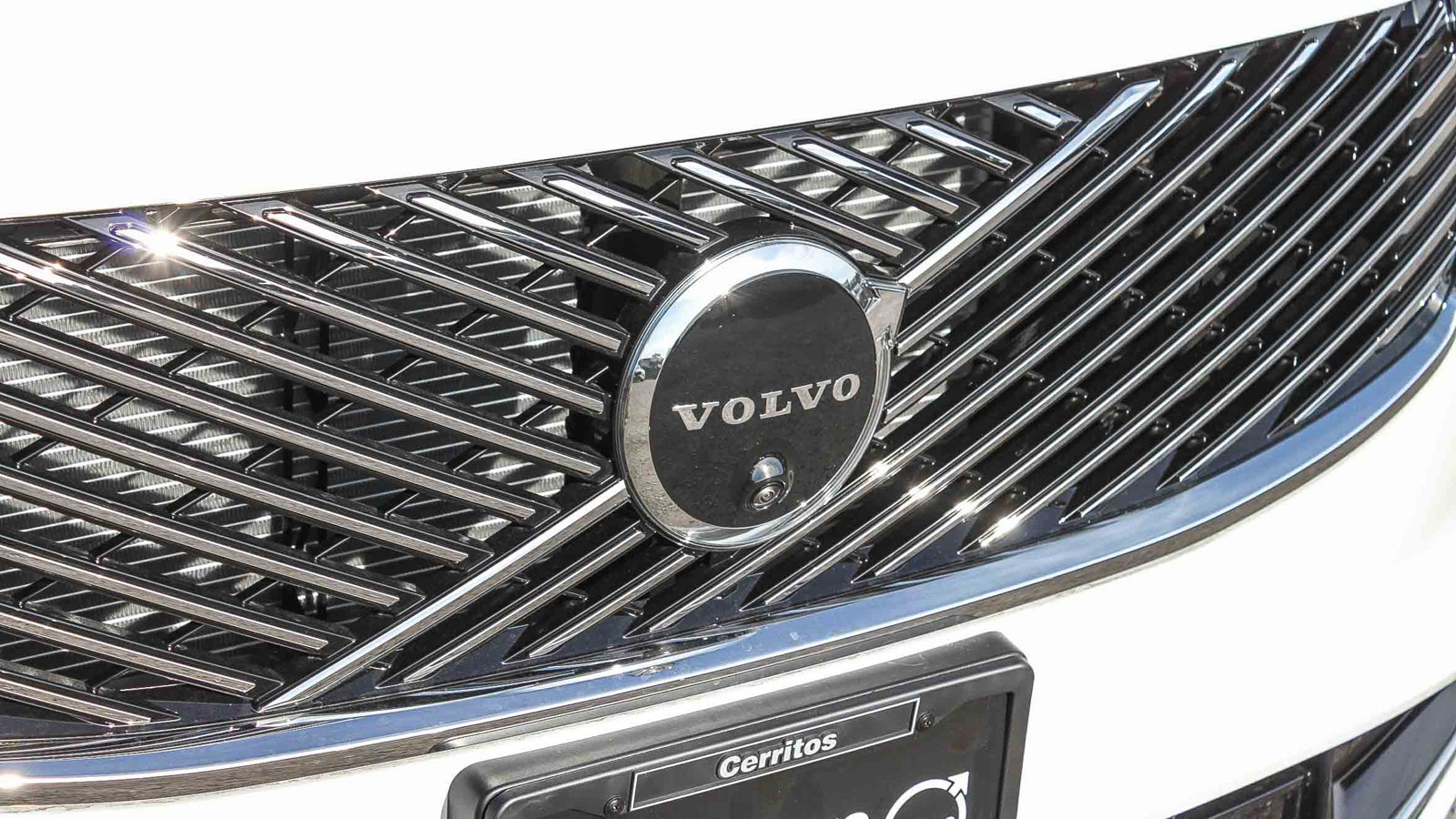 New 2026 Volvo XC90 T8 Plus w/ Protection Package Premier AWD/4WD image 5