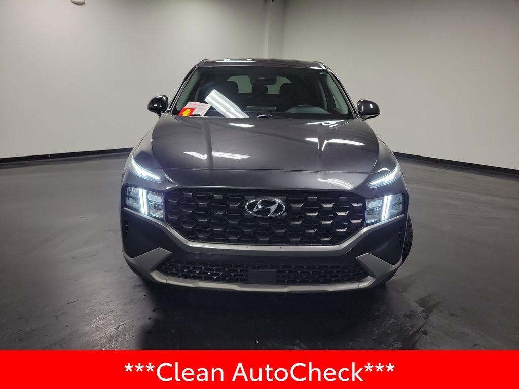Used 2021 Hyundai Santa Fe SE image 3