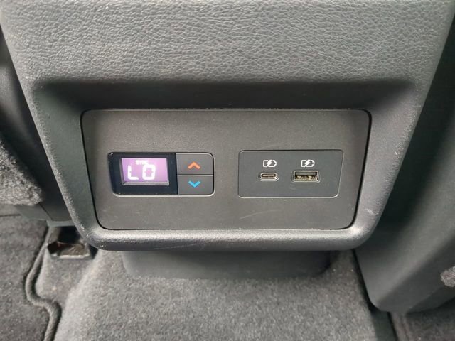 Used 2023 Nissan Rogue SL w/ SL Premium Package image 17