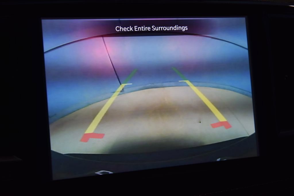 Used 2025 Chrysler Pacifica Limited image 12