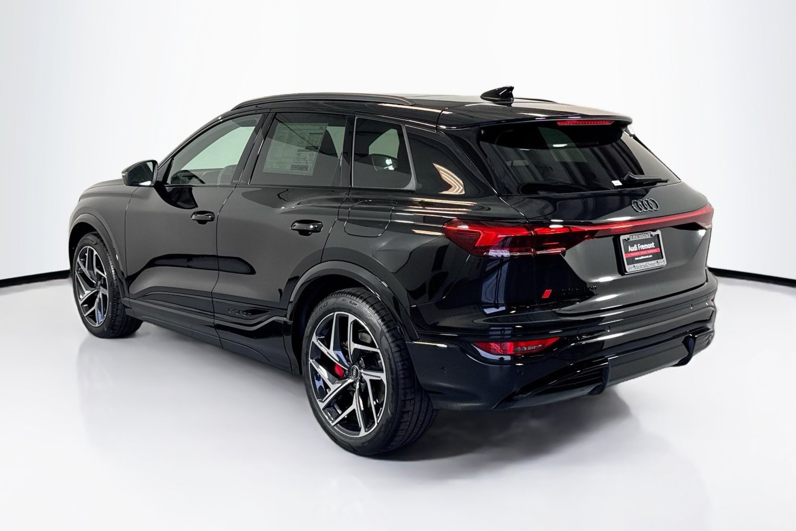 New 2027 Audi SQ6 e-tron Premium Plus AWD/4WD image 7
