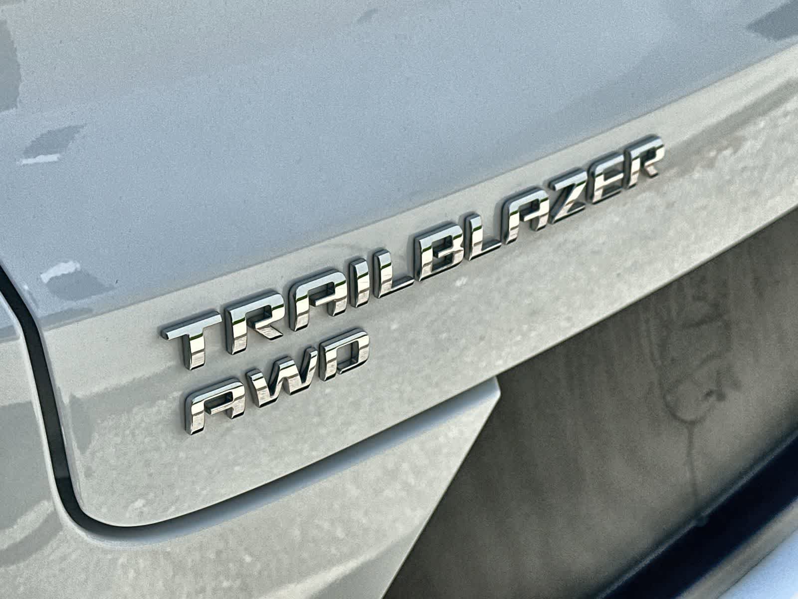 Used 2023 Chevrolet TrailBlazer LT w/ Convenience Package AWD/4WD image 15