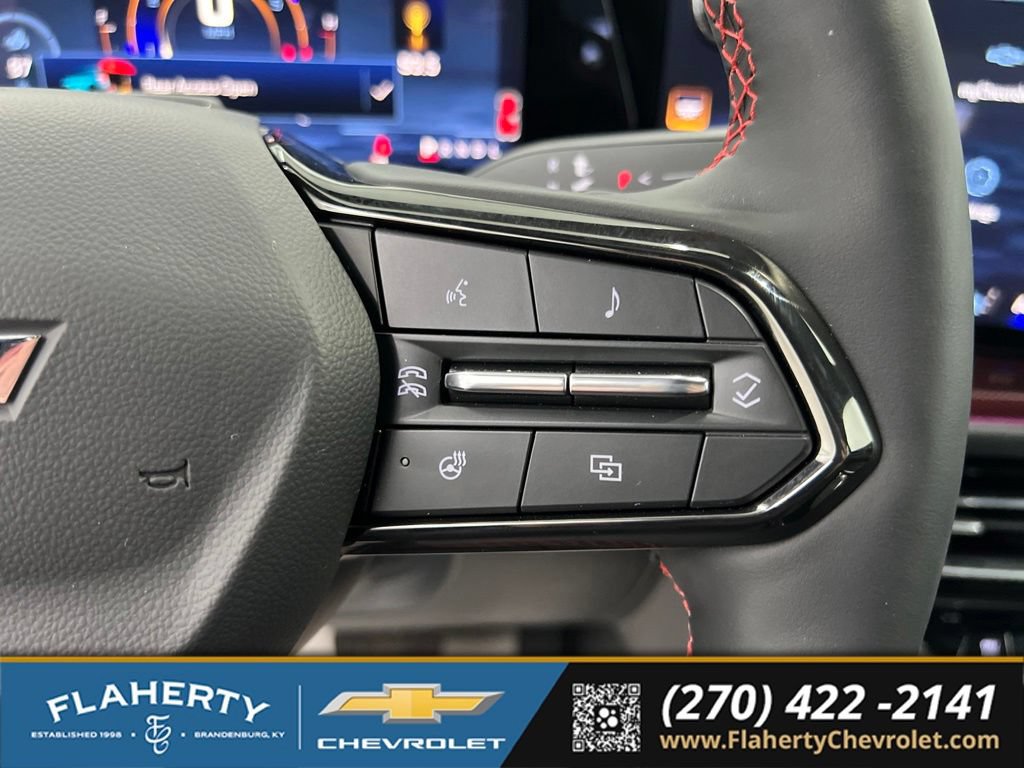 Used 2026 Chevrolet Traverse RS FWD image 27