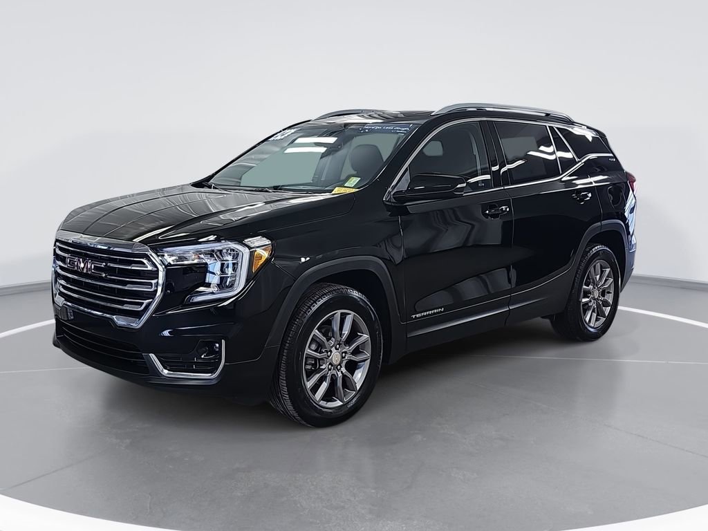 Certified 2024 GMC Terrain SLT w/ LPO, Floor Liner Package image 9