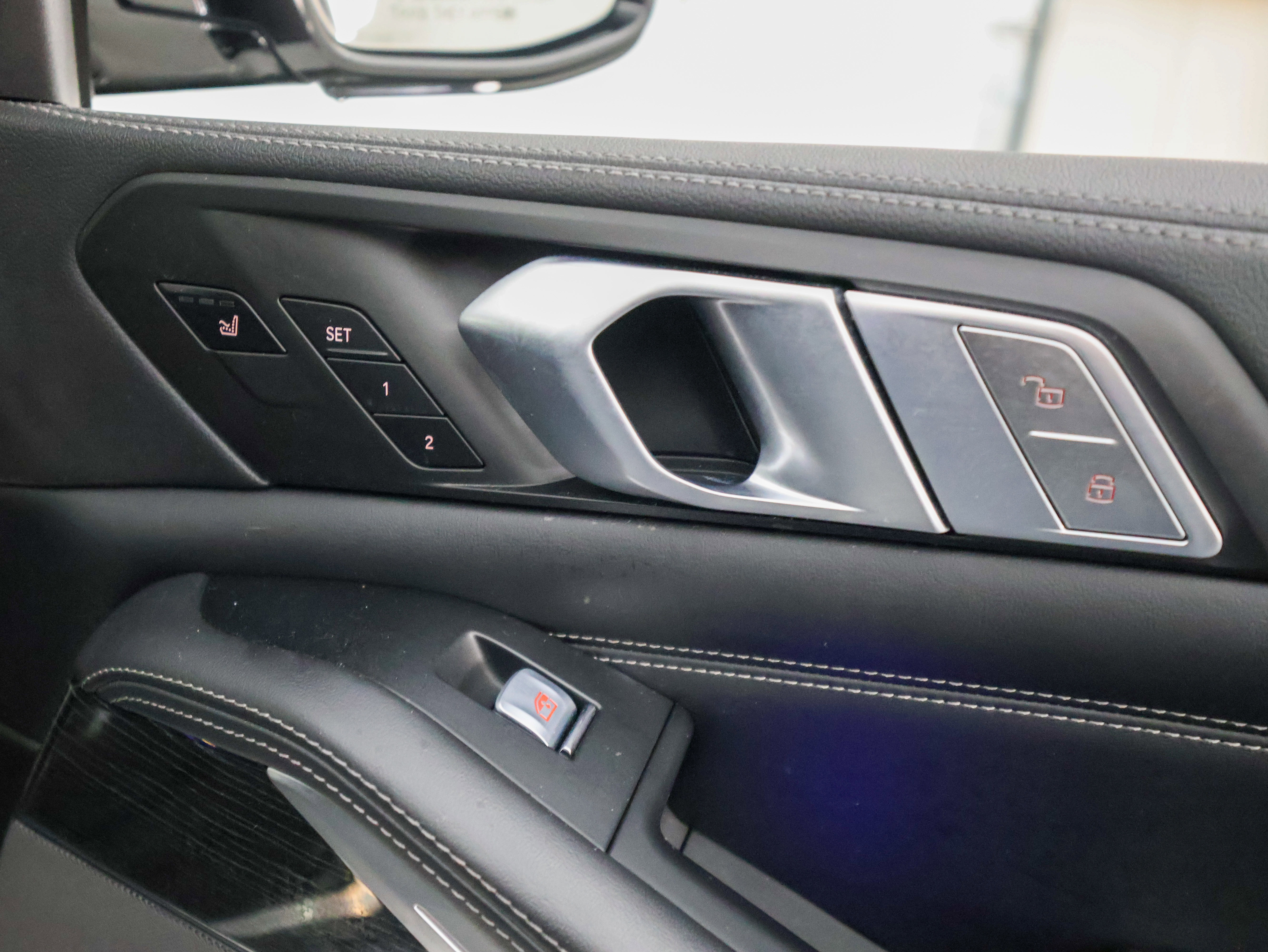 Used 2021 BMW X7 M50i image 67