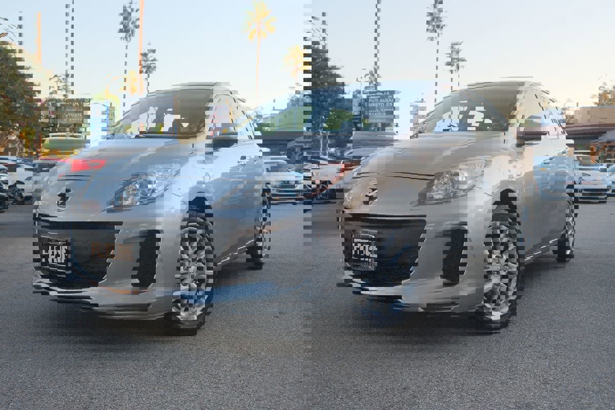 Used 2013 MAZDA MAZDA3 i Touring image 43