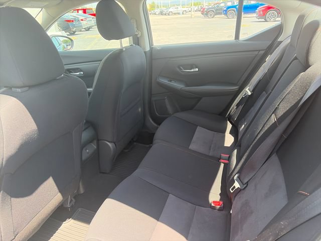 Used 2022 Nissan Sentra SR w/ Lighting Package FWD image 14
