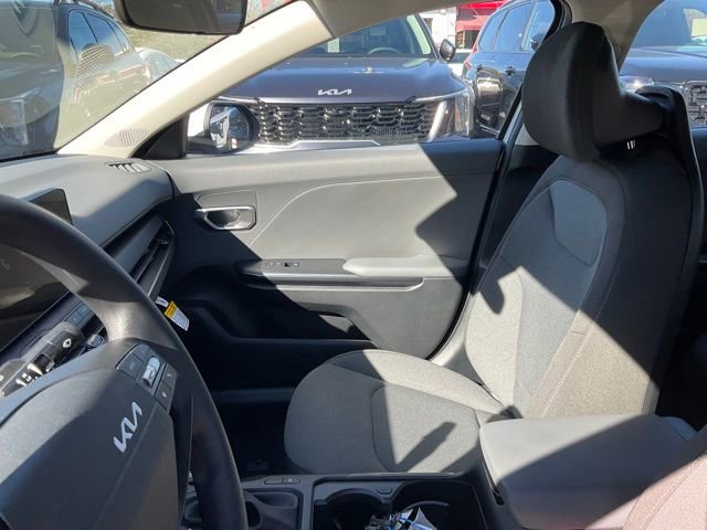 New 2025 Kia K4 LXS image 39