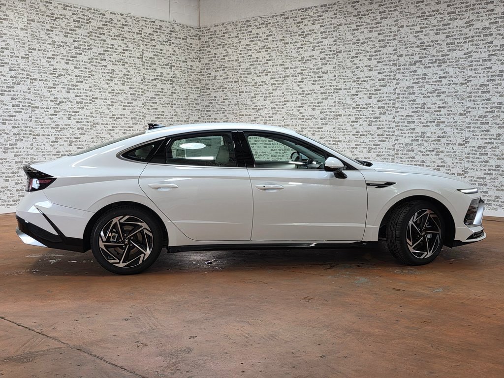 New 2026 Hyundai Sonata SEL image 9