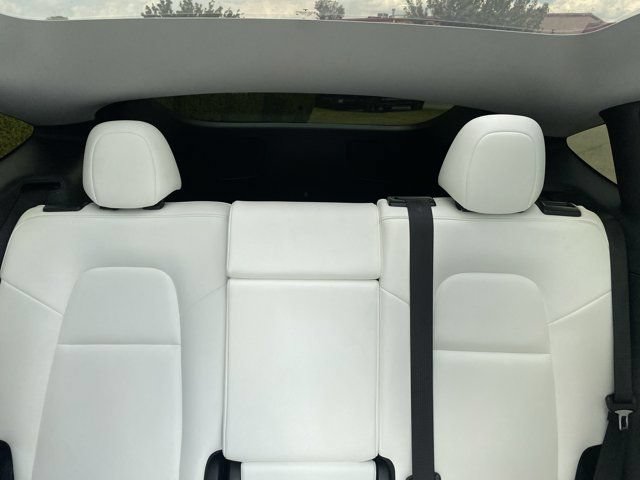 Used 2021 Tesla Model Y Performance AWD/4WD image 27