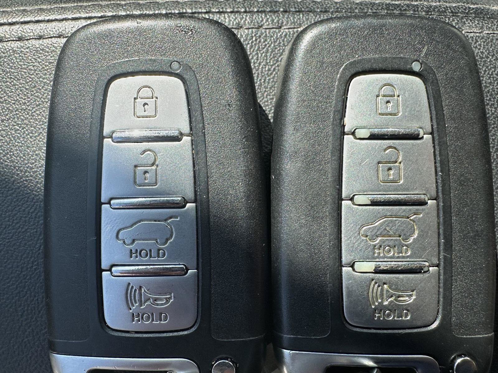 Used 2013 Hyundai Tucson Limited w/ Premium Pkg AWD/4WD image 14
