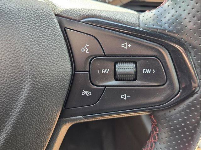 Certified 2024 Chevrolet Trax RS w/ Driver Confidence Package FWD image 30