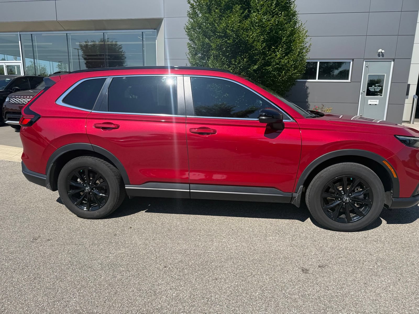 Used 2025 Honda CR-V Sport-L image 4