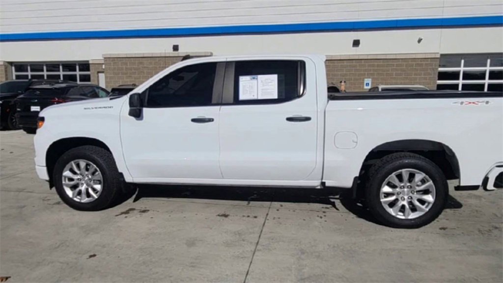 Used 2024 Chevrolet Silverado 1500 Custom image 6