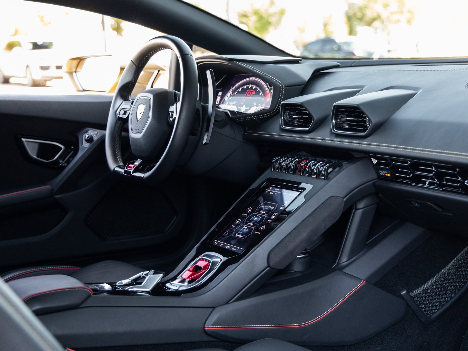 Used 2020 Lamborghini Huracan EVO image 46