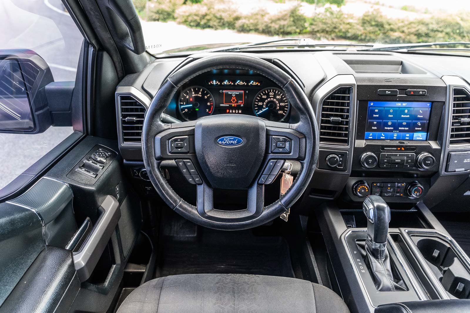 Used 2020 Ford F150 XLT w/ Equipment Group 302A Luxury AWD/4WD image 22