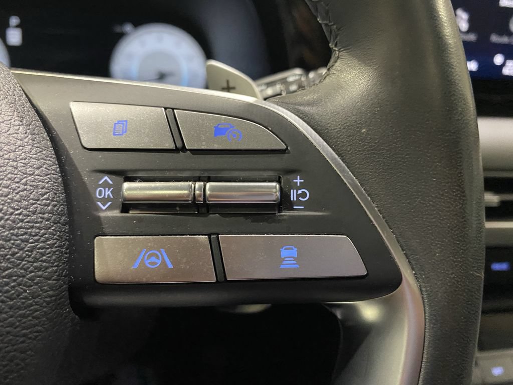Used 2022 Genesis GV70 3.5T Sport w/ Sport Prestige Package AWD/4WD image 12