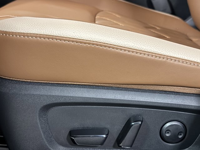 New 2026 Nissan Pathfinder Platinum image 25