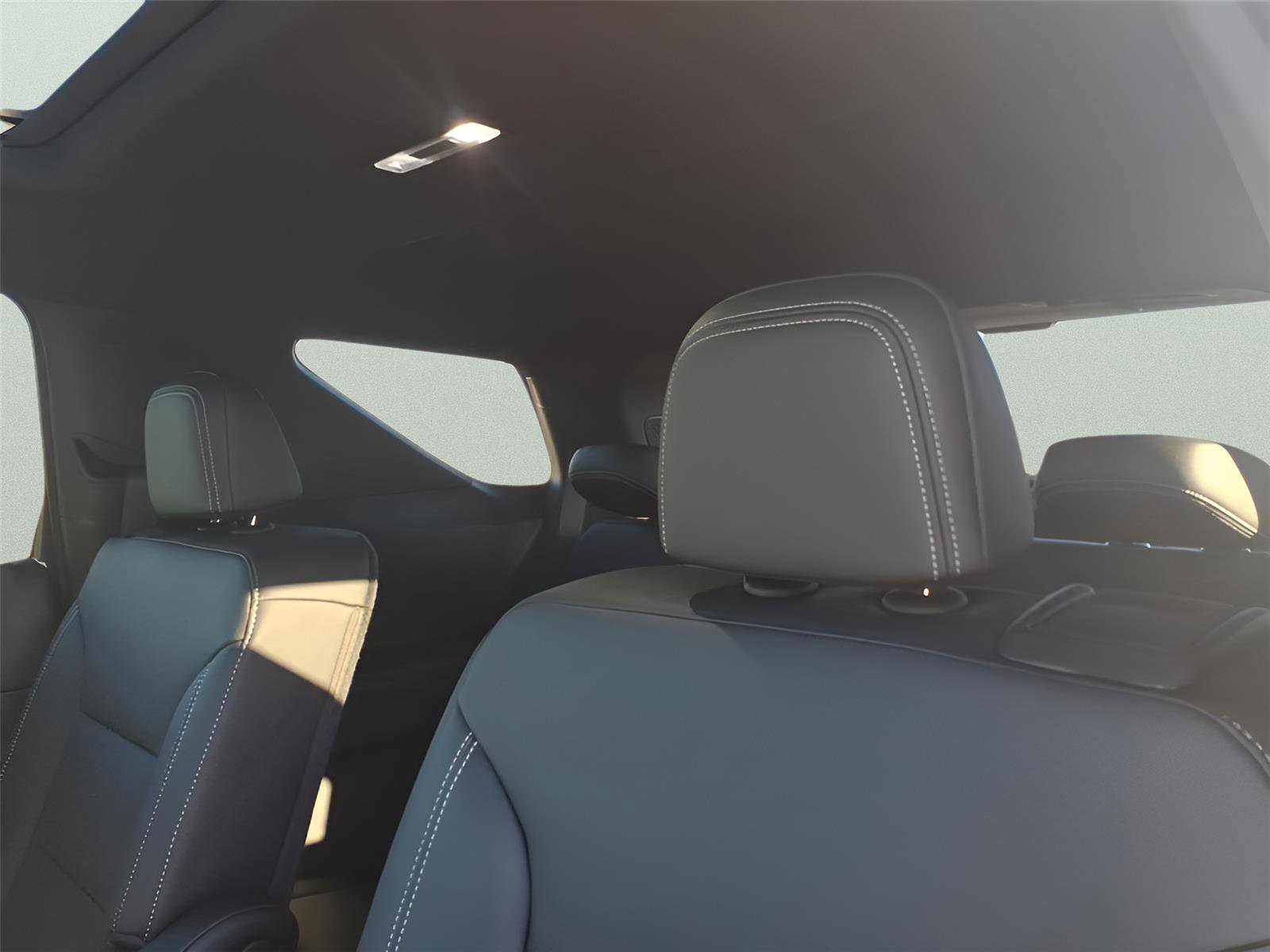 New 2026 Chevrolet Traverse LT w/ Sun and Wheel Package image 11