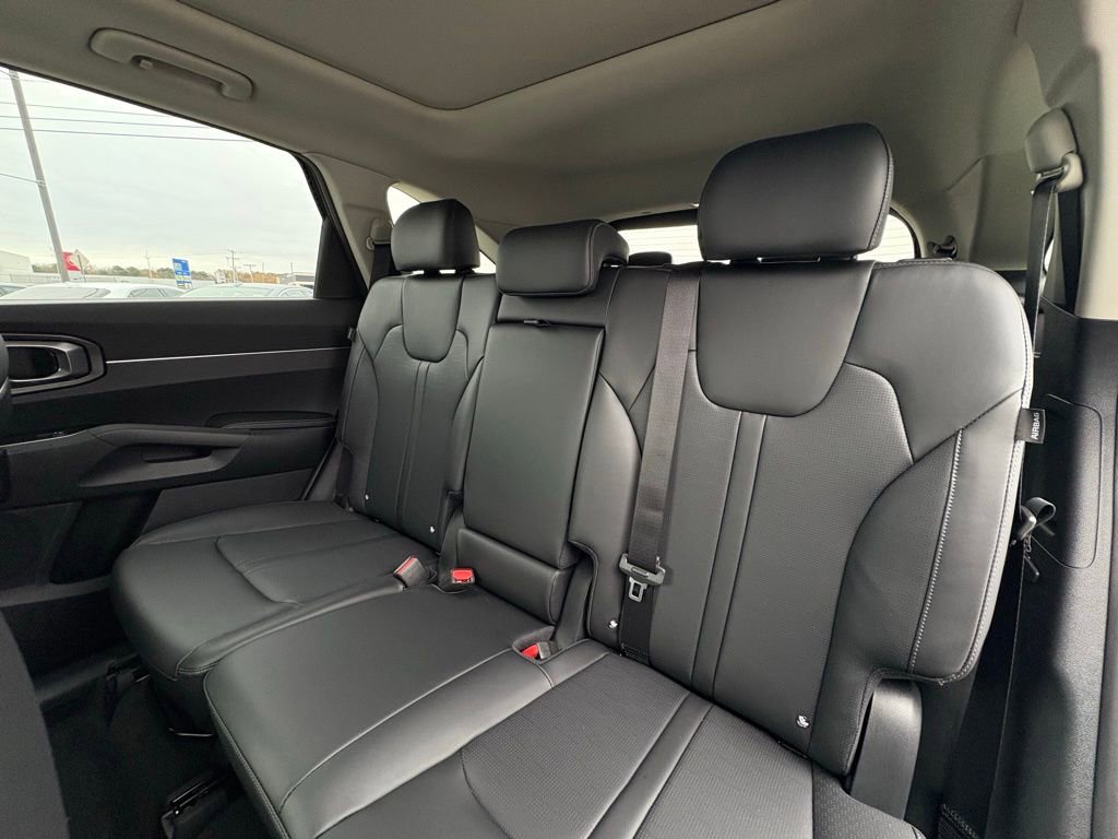 New 2026 Kia Sorento S w/ S Panoramic Sunroof Package FWD image 28