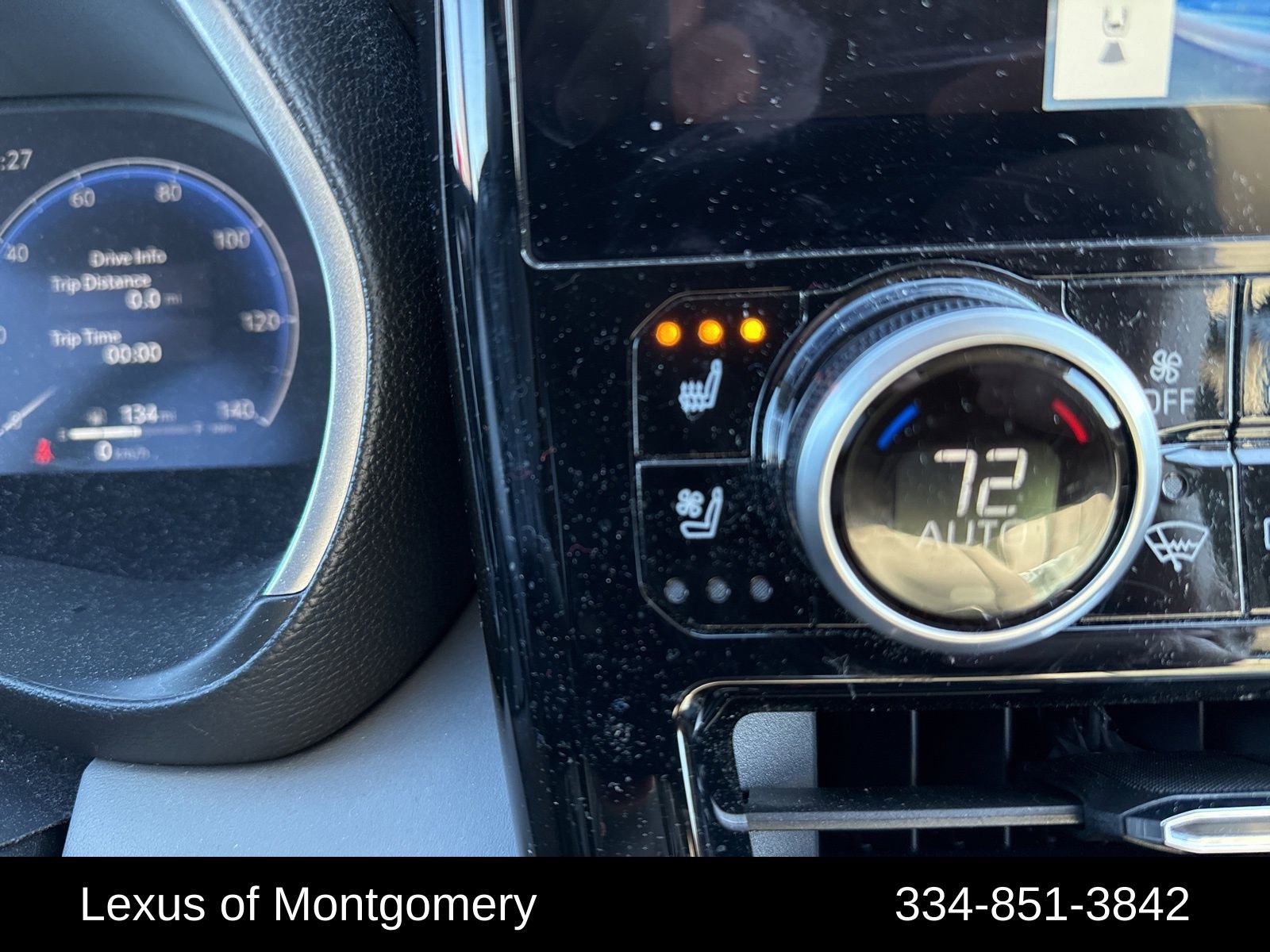 Used 2023 Toyota Highlander Limited image 19