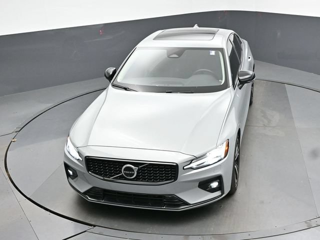 Used 2025 Volvo S60 B5 Plus FWD image 44