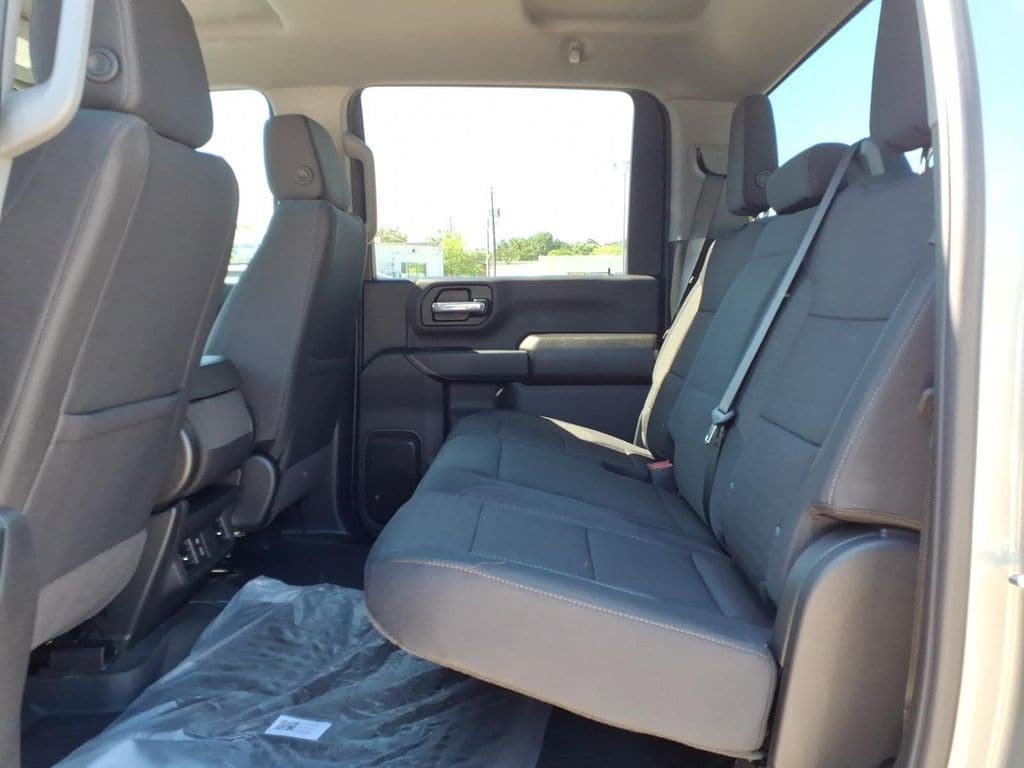 New 2026 Chevrolet Silverado 2500 Custom w/ Custom Value Package AWD/4WD image 12