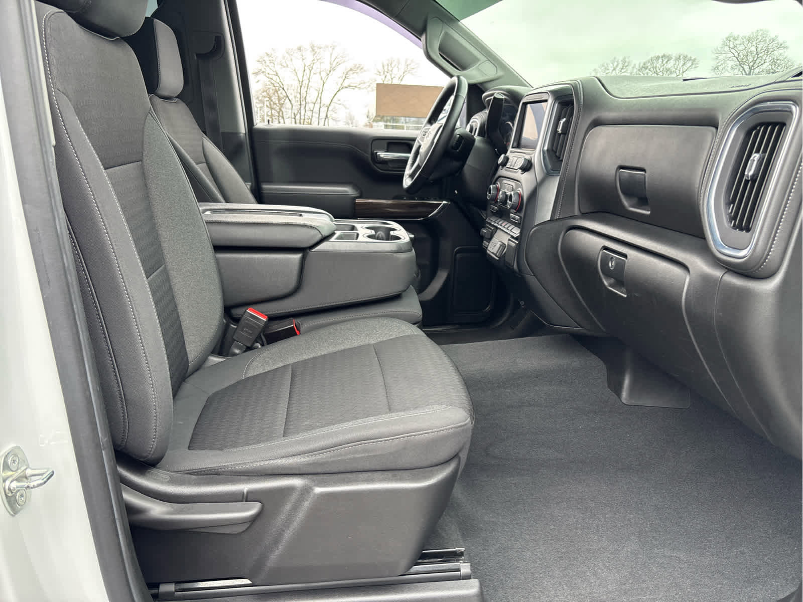 Certified 2022 Chevrolet Silverado 1500 RST AWD/4WD image 24