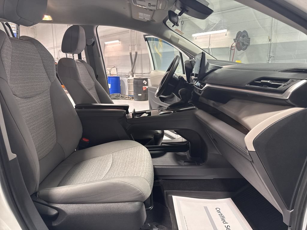 Used 2022 Toyota Sienna LE FWD image 25