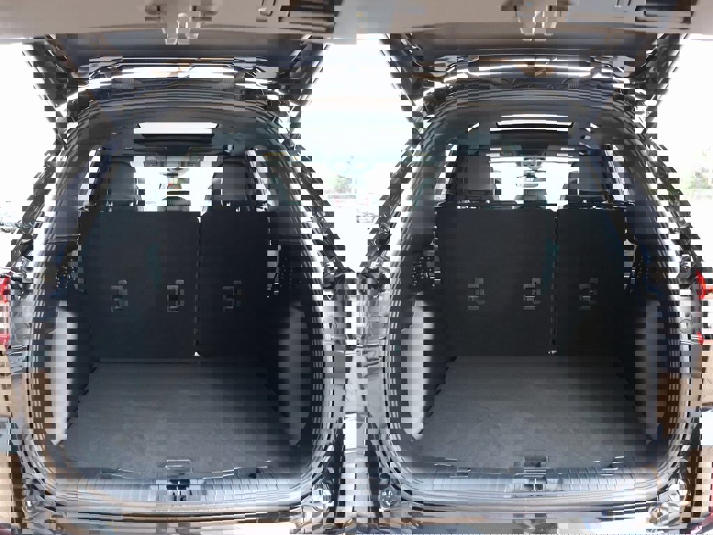 Used 2025 Ford Escape ST-Line Elite w/ Premium Technology Package image 15