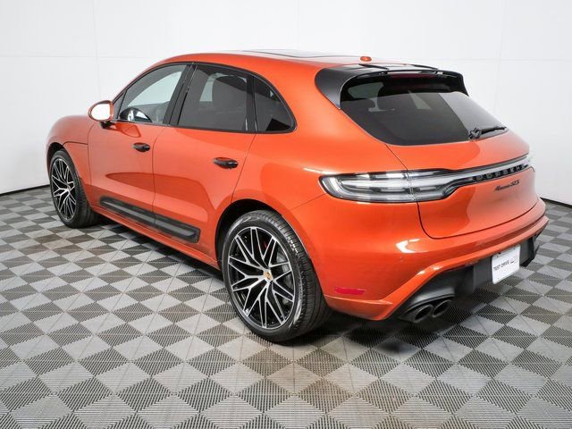 Certified 2022 Porsche Macan GTS w/ Premium Package Plus image 3