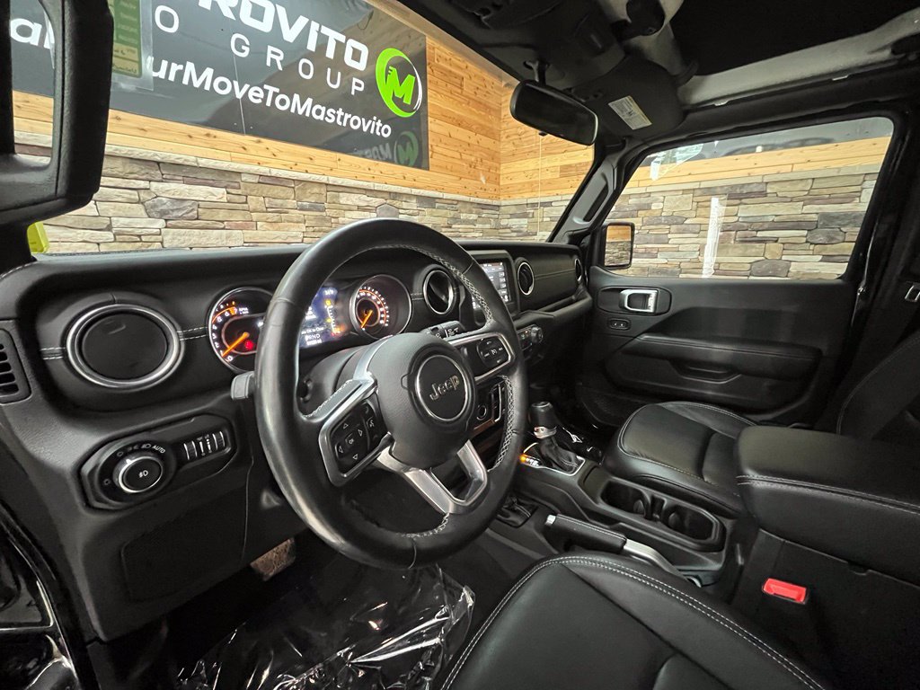 Used 2018 Jeep Wrangler Unlimited Sahara w/ Cold Weather Group AWD/4WD image 20