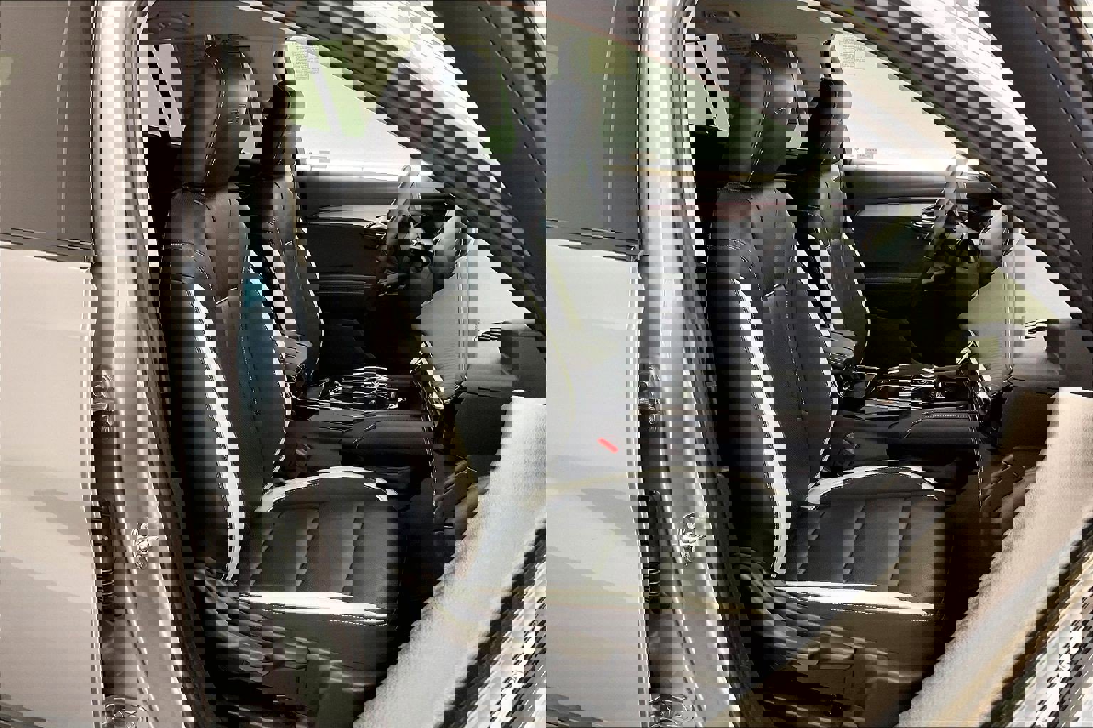 Used 2025 Buick Envision Sport Touring image 6