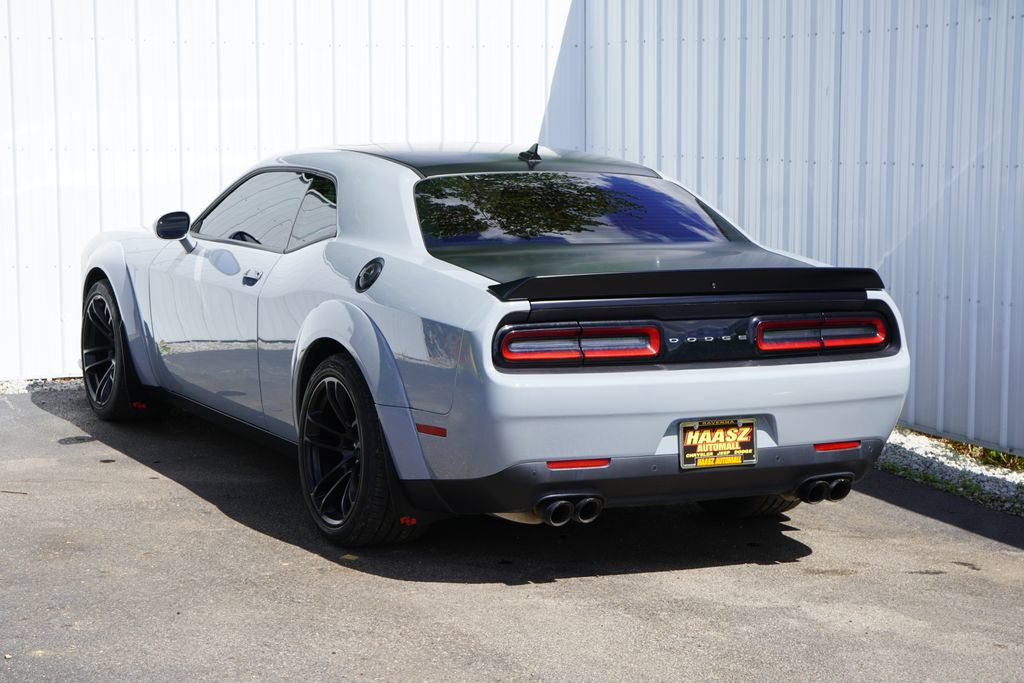 Used 2022 Dodge Challenger R/T Scat Pack RWD image 4