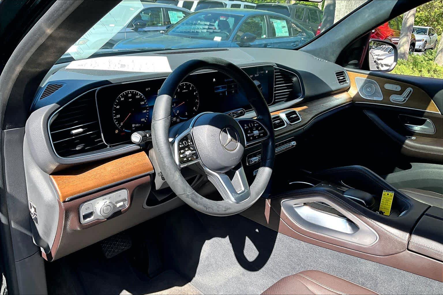 Used 2020 Mercedes-Benz GLE 350 4MATIC w/ Premium Package image 18