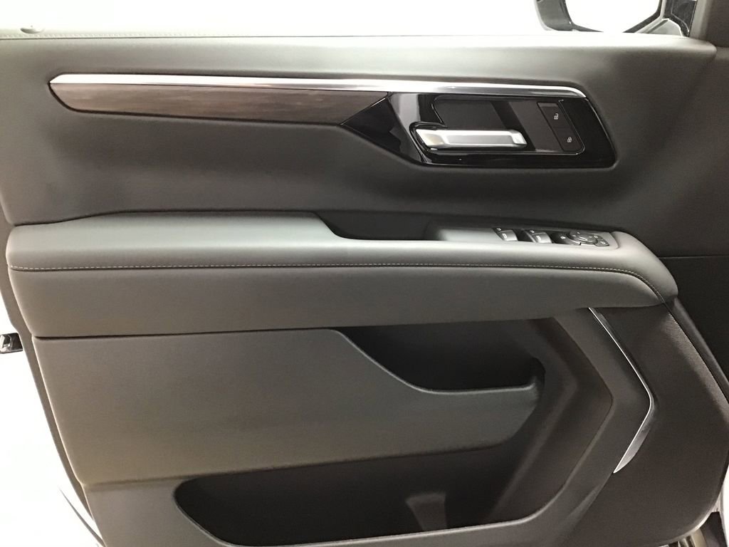 New 2026 Chevrolet Tahoe LS image 16