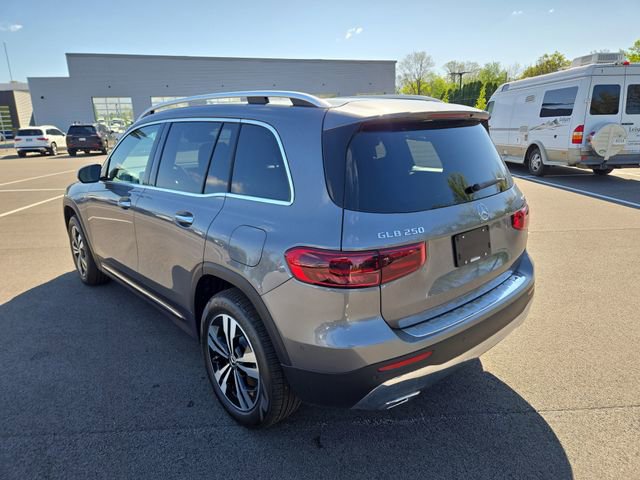 New 2026 Mercedes-Benz GLB 250 4MATIC image 5