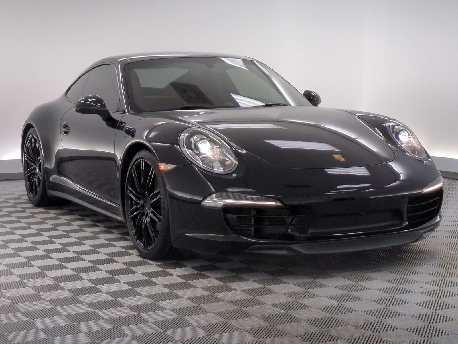 Used 2015 Porsche 911 Carrera 4S image 7