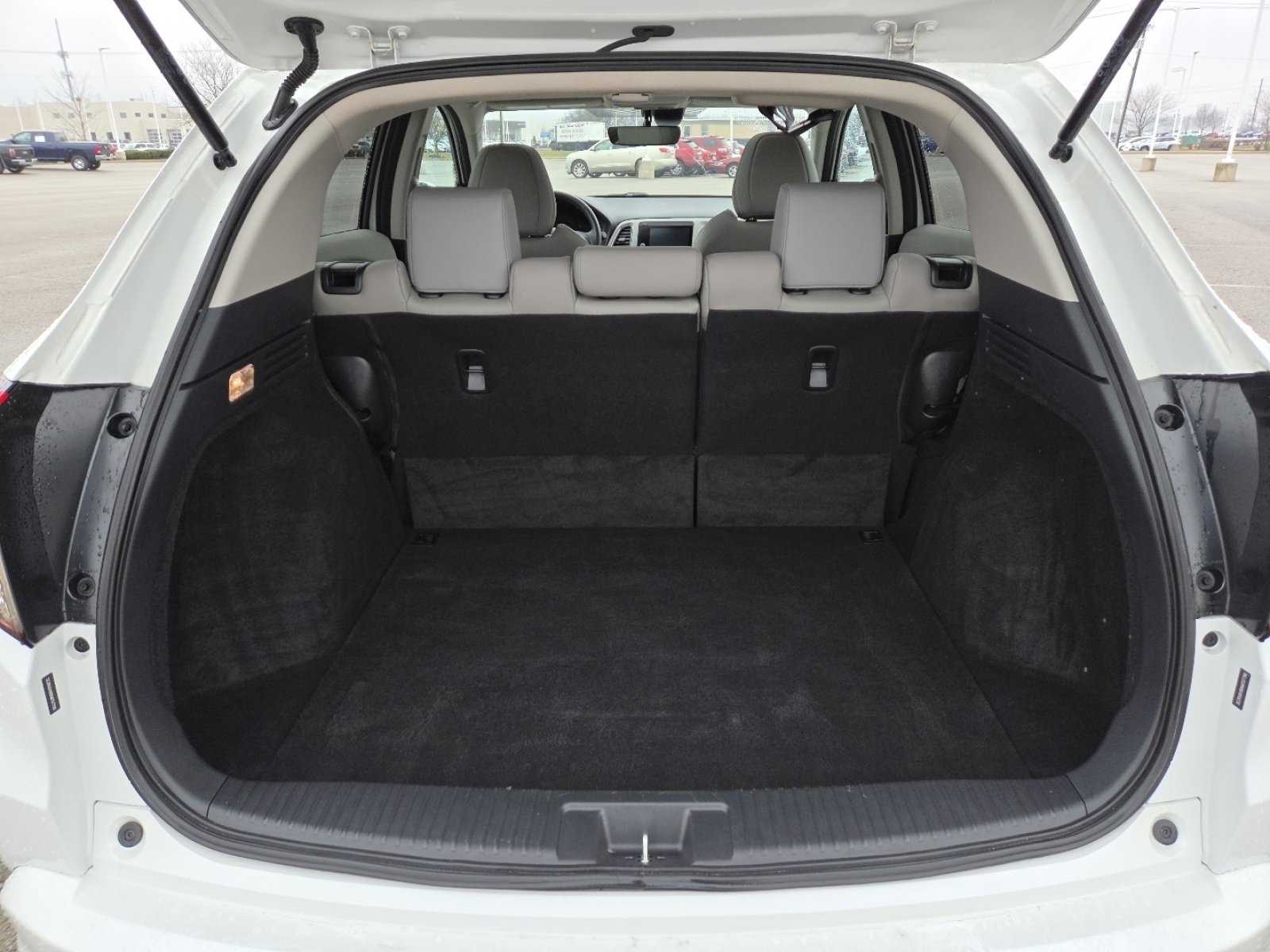 Used 2019 Honda HR-V Touring image 21