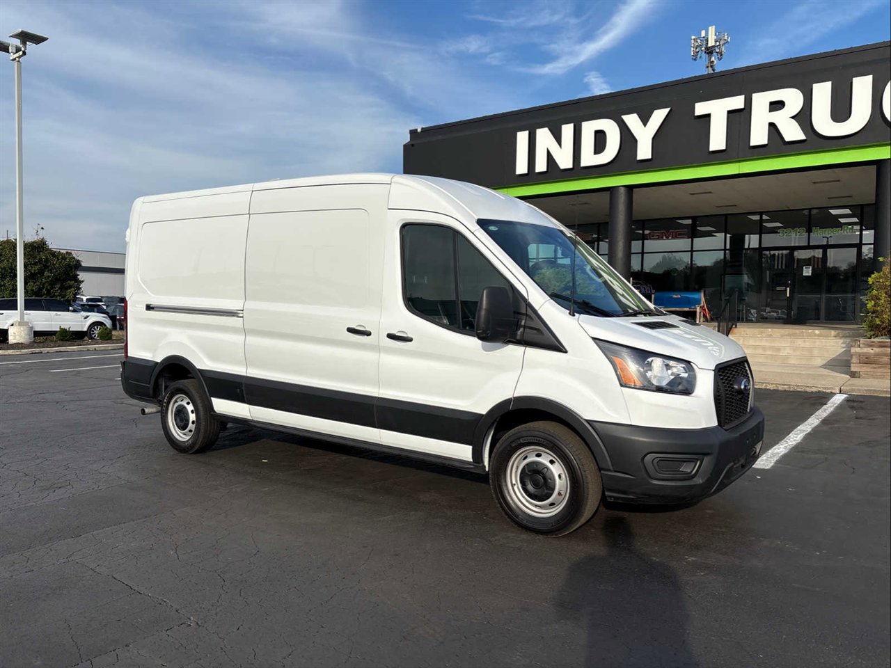 Used 2023 Ford Transit 250 Medium Roof image 2
