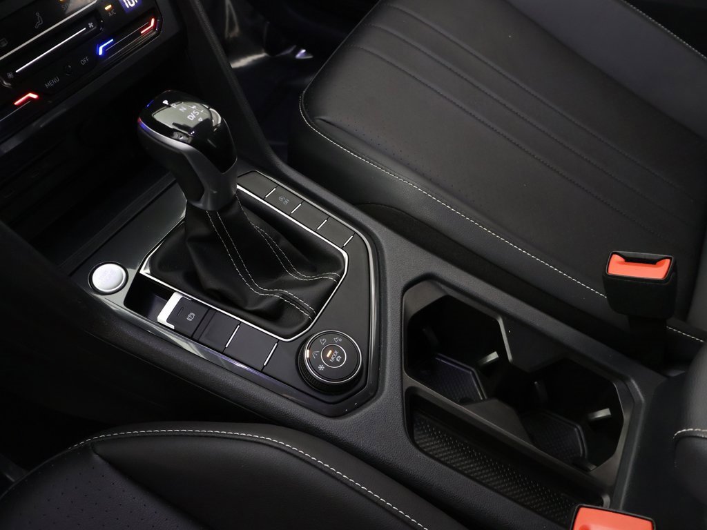 Used 2023 Volkswagen Tiguan SE image 48