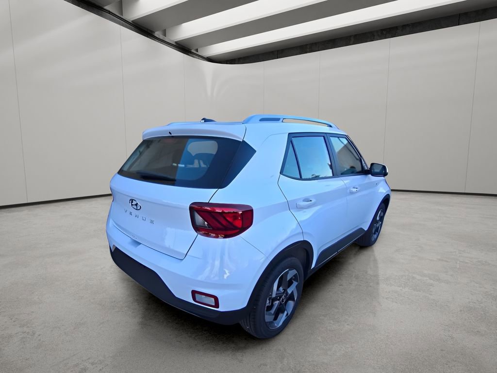 Used 2025 Hyundai Venue SEL image 5