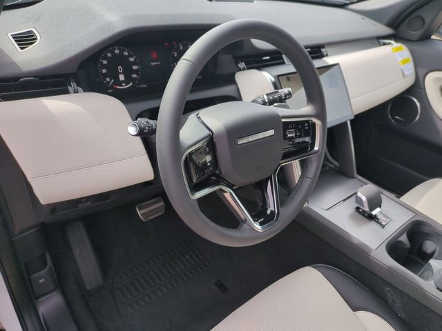 New 2026 Land Rover Discovery Sport Landmark image 7